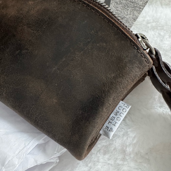 Rough & Tumble Double Zip Brown Leather Wristlet NWT - Picture 2 of 3